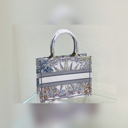 Anum Bags Detail