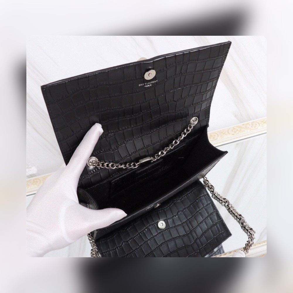 Anum Bags Detail