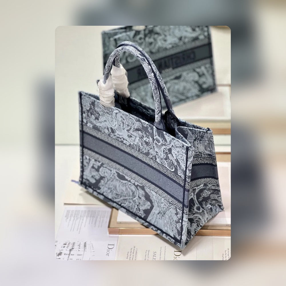 Anum Bags Detail