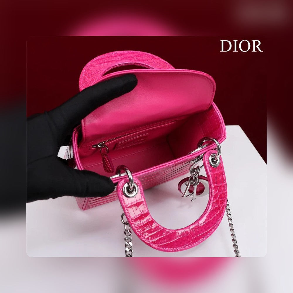Anum Bags Detail