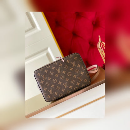 Anum Bags Detail