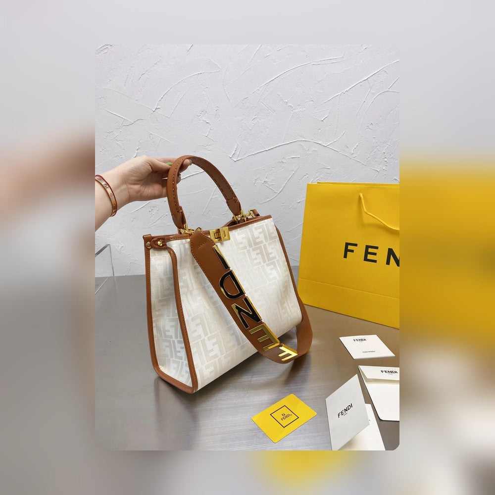 Anum Bags Detail