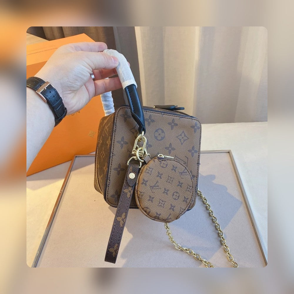 Anum Bags Detail