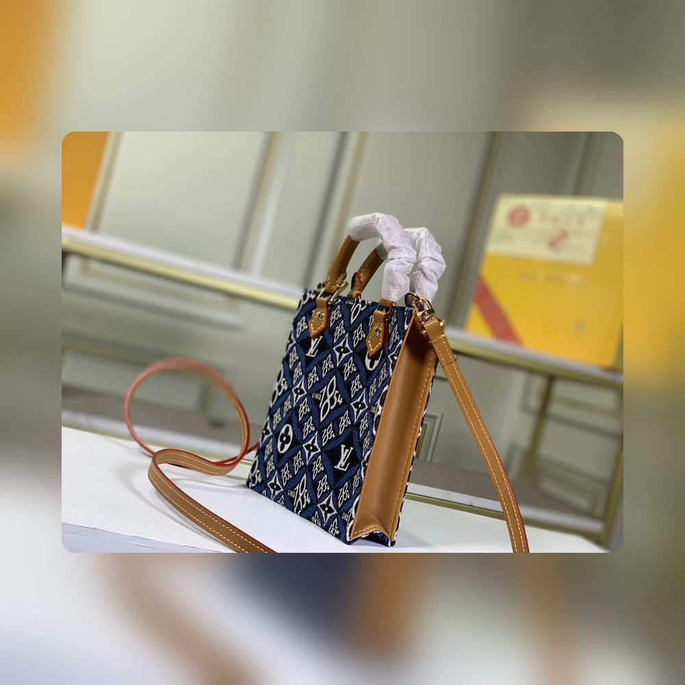 Anum Bags Detail