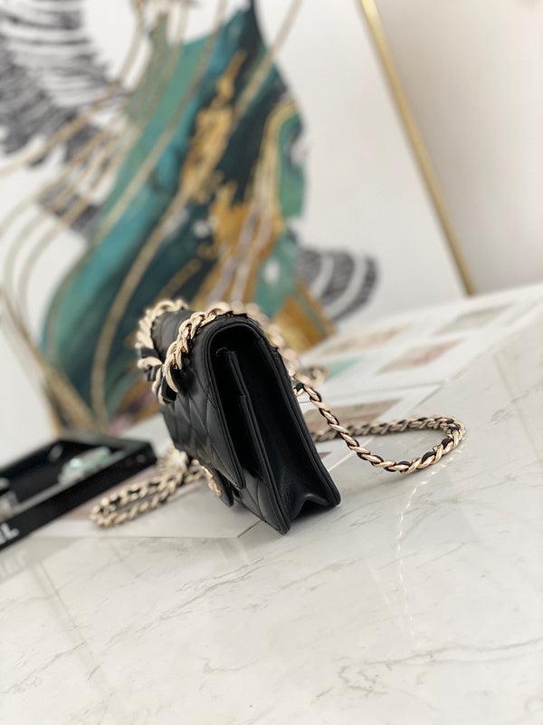 Anum Bags Detail