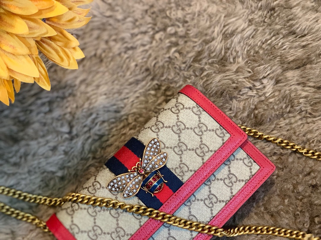 Anum Bags Detail