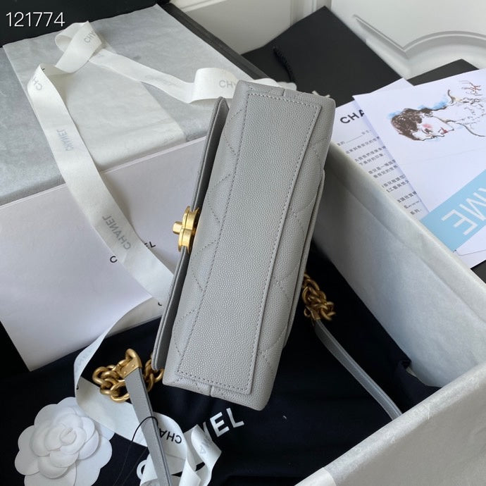 Anum Bags Detail