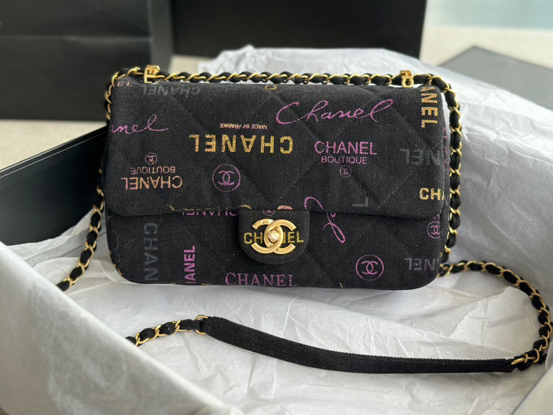 Anum Bags Detail