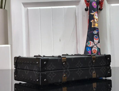 Anum Bags Detail