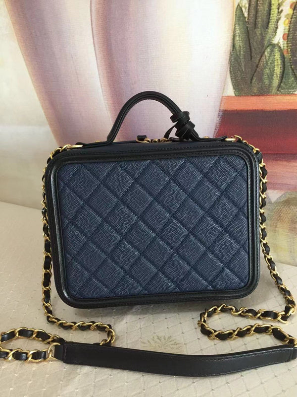 Anum Bags Detail