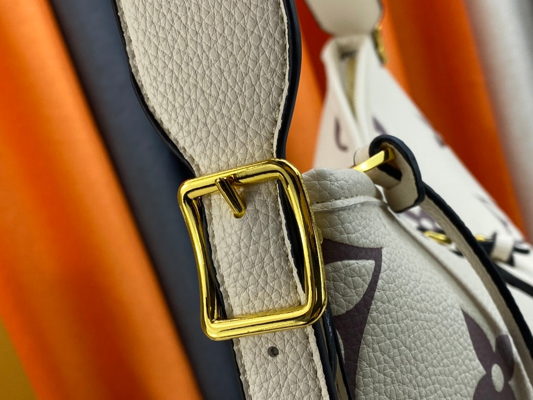 Anum Bags Detail