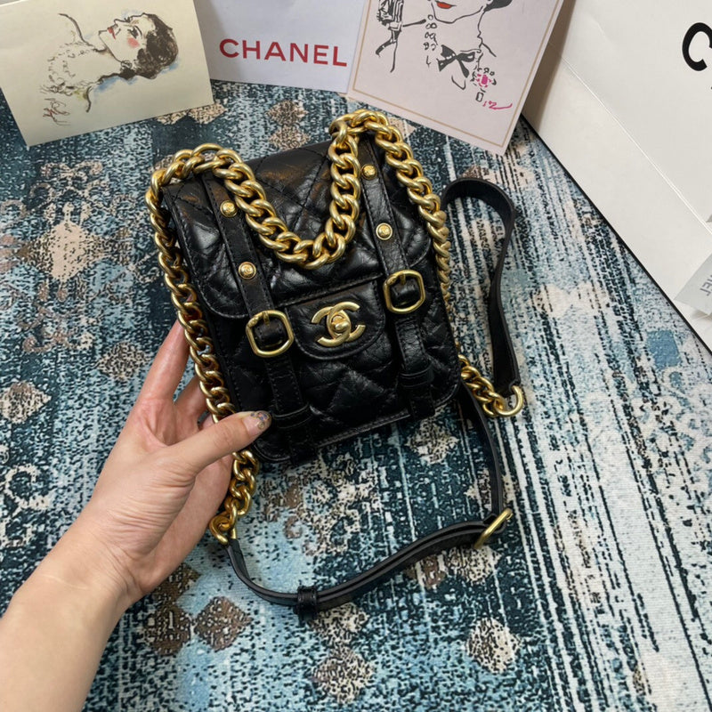 Anum Bags Detail