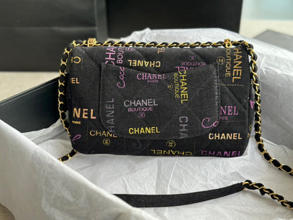 Anum Bags Detail