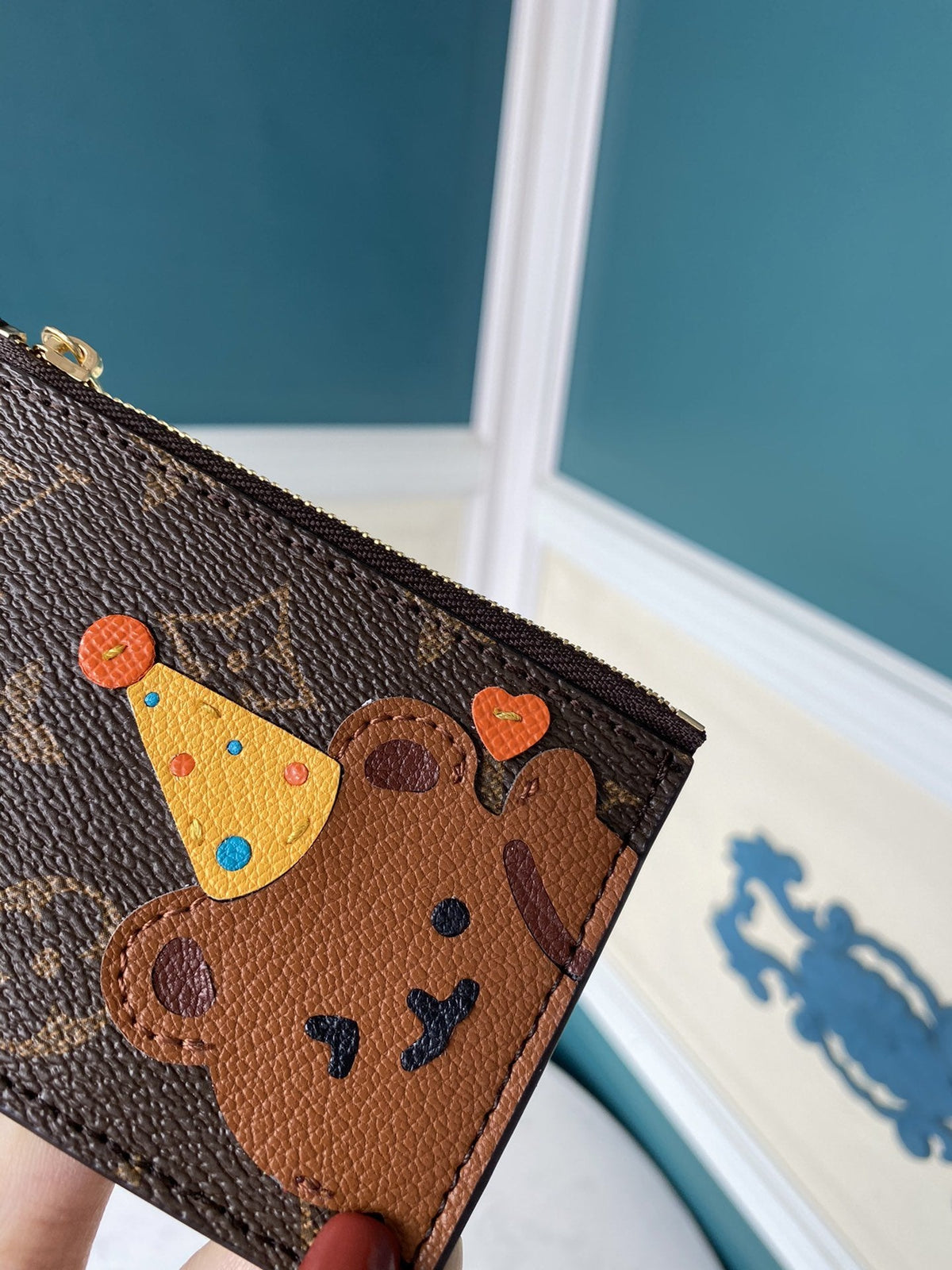 Anum Bags Detail