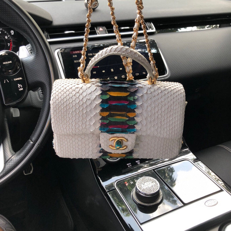 Anum Bags Detail
