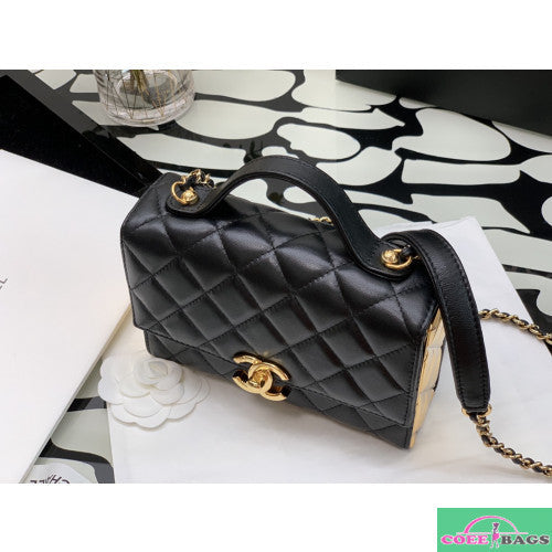 Anum Bags Detail