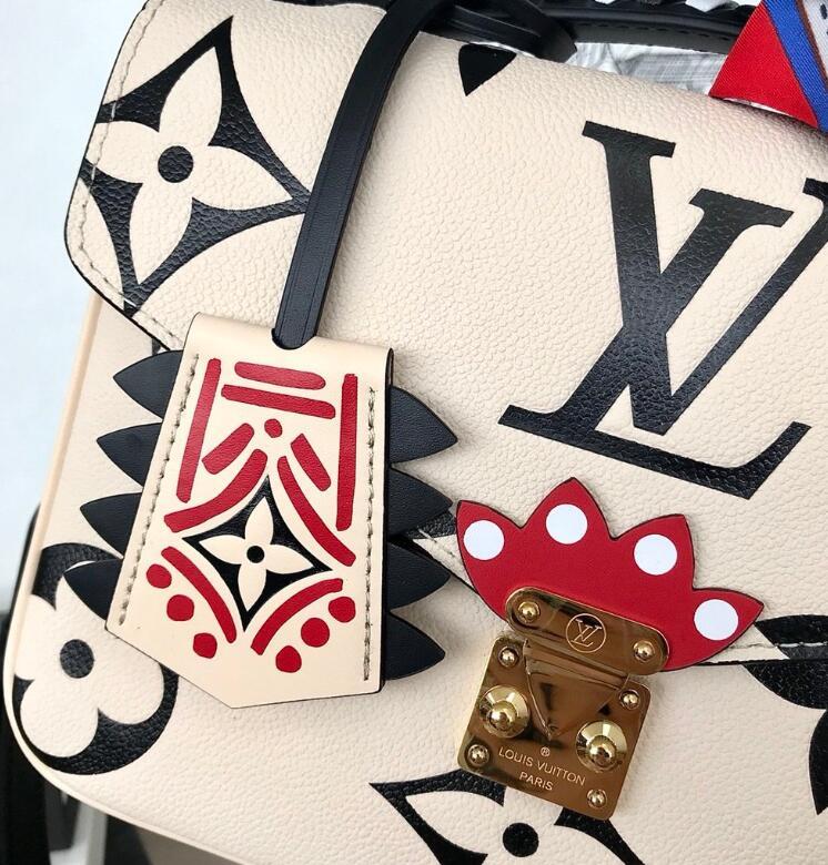 Anum Bags Detail