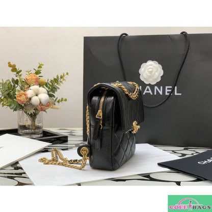 Anum Bags Detail