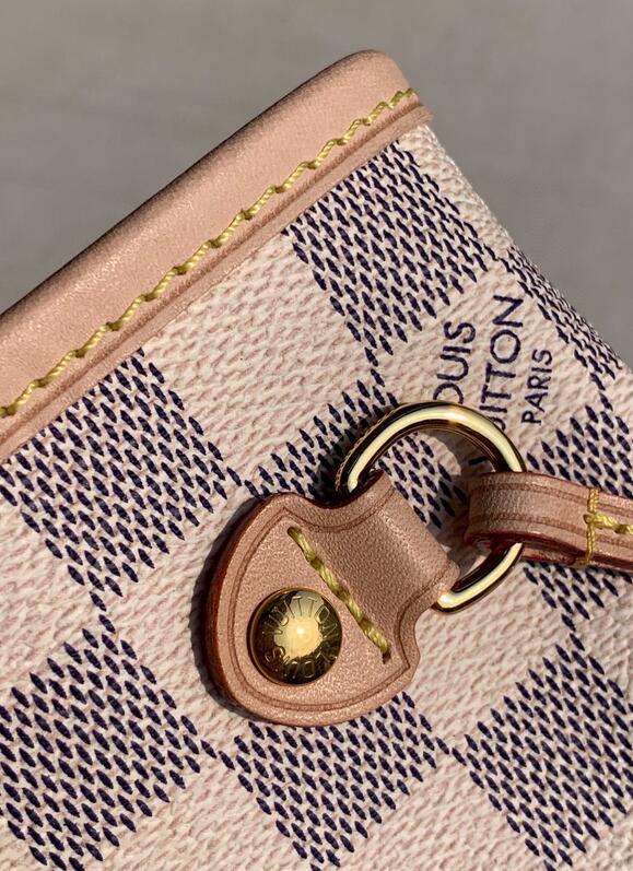 Anum Bags Detail