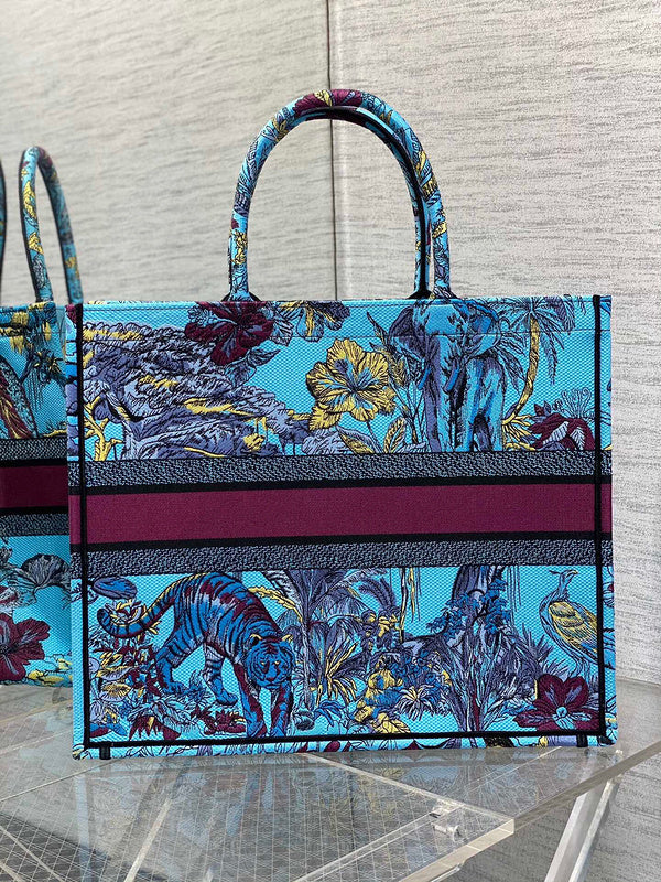 Anum Bags Detail