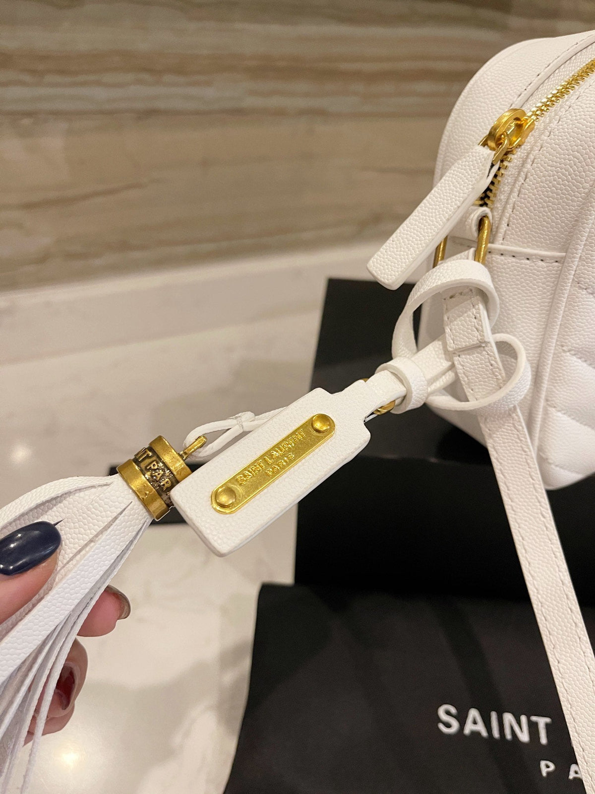 Anum Bags Detail