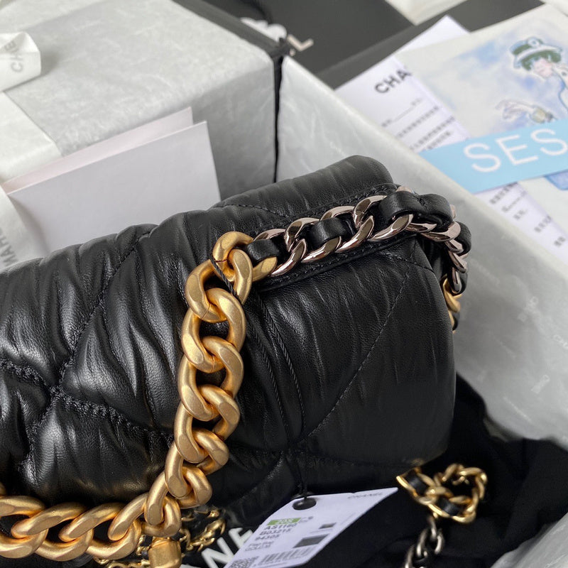 Anum Bags Detail