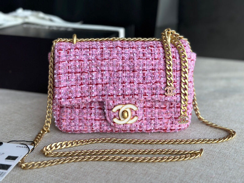 Anum Bags Detail