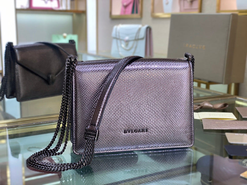 Anum Bags Detail