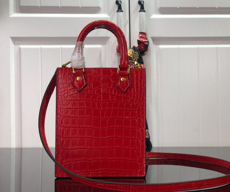 Anum Bags Detail