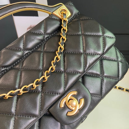 Anum Bags Detail