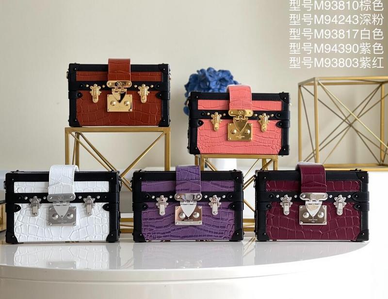 Anum Bags Detail