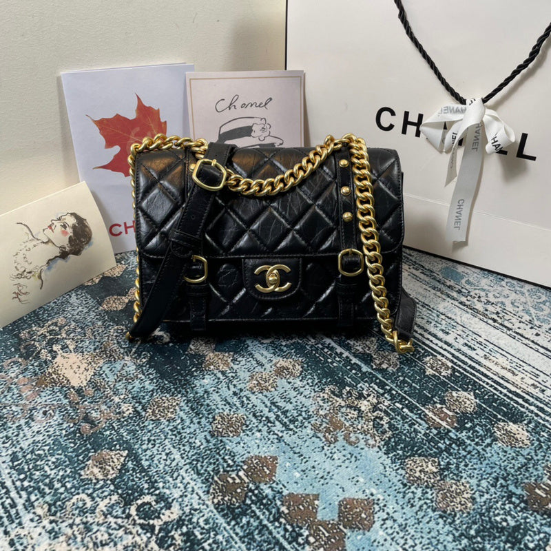 Anum Bags Detail