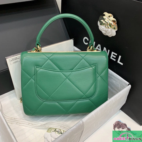 Anum Bags Detail