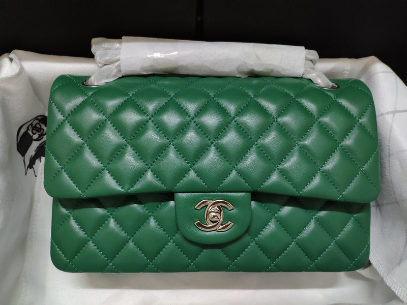 Anum Bags Detail