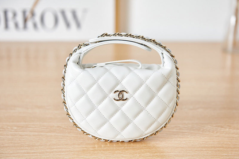 Anum Bags Detail