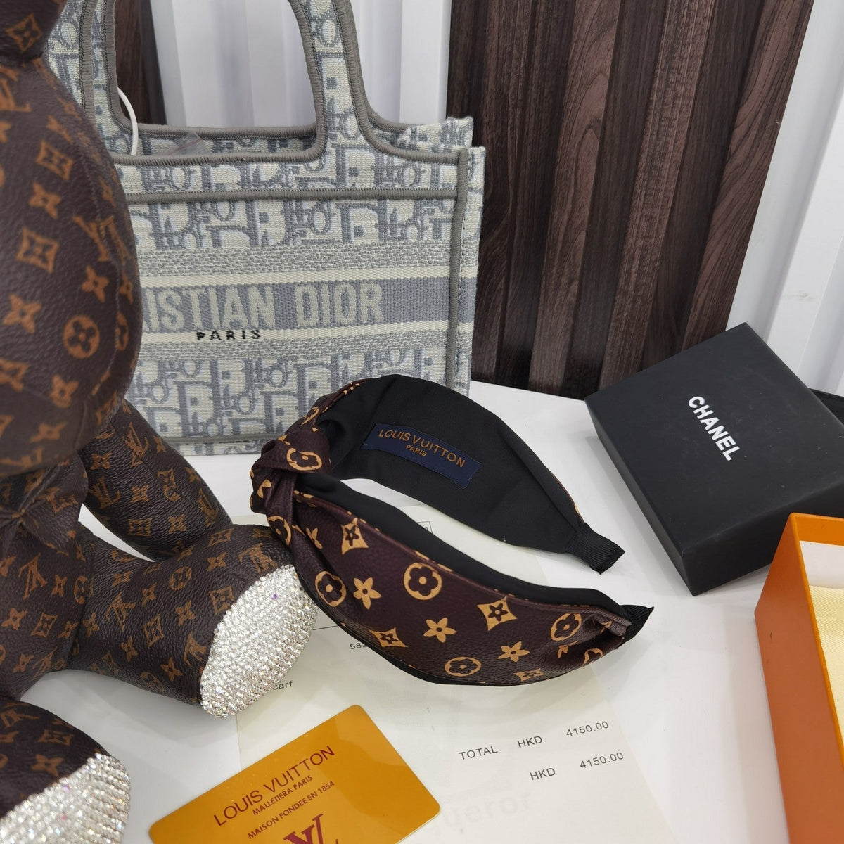 Anum Bags Detail