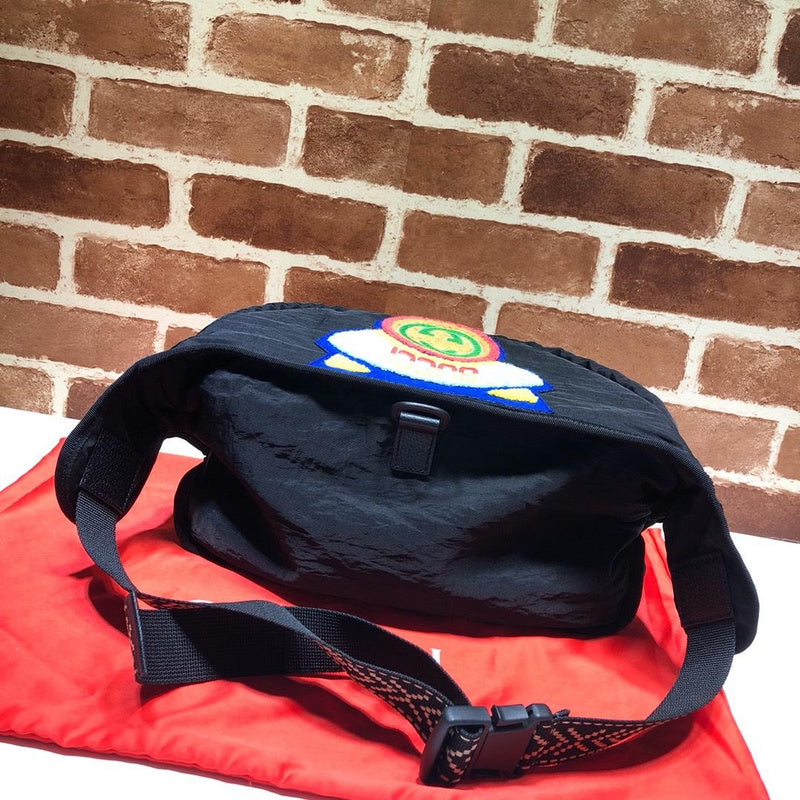 Anum Bags Detail
