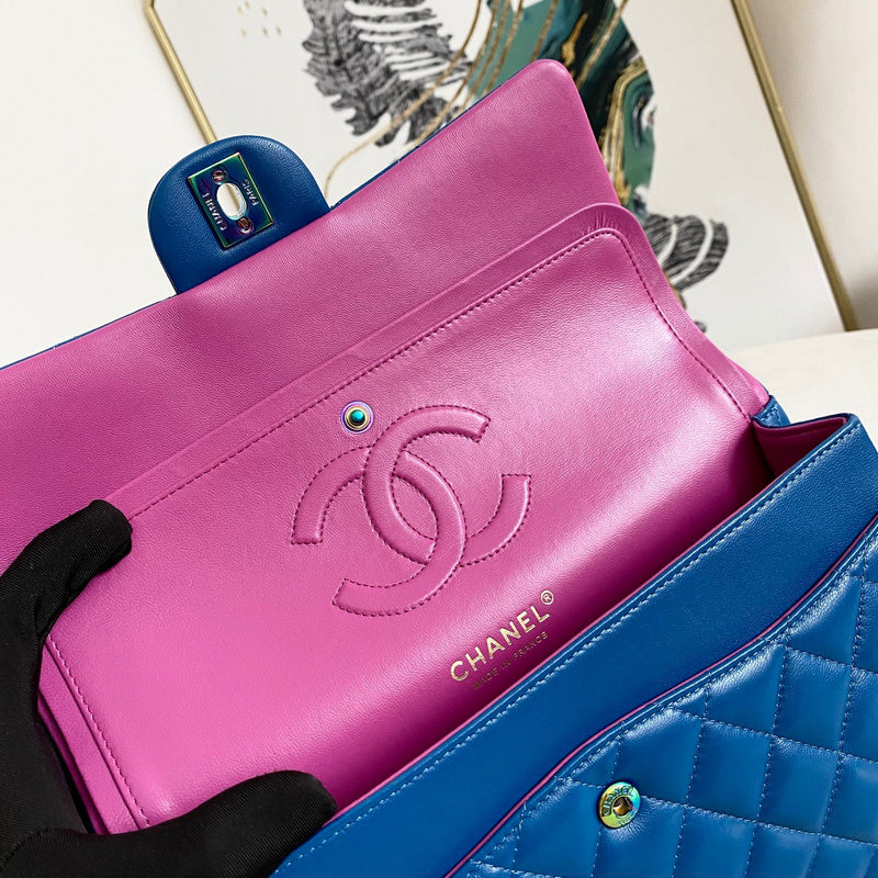 Anum Bags Detail