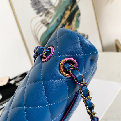 Anum Bags Detail