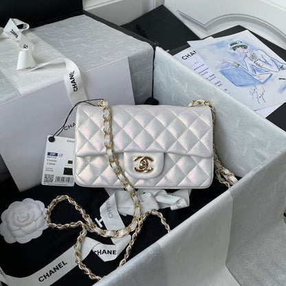 Anum Bags Detail