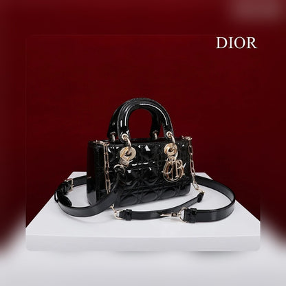 Anum Bags - High-Quality Designer Products for You - AFFORDABLE LUXURY BAGS - 19042