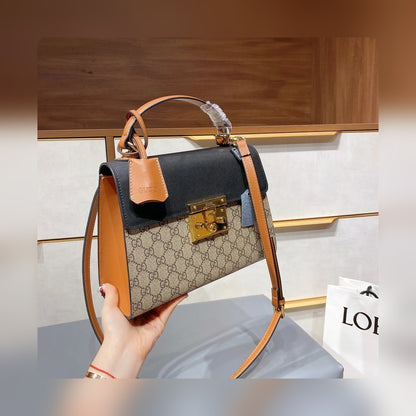 Anum Bags Detail