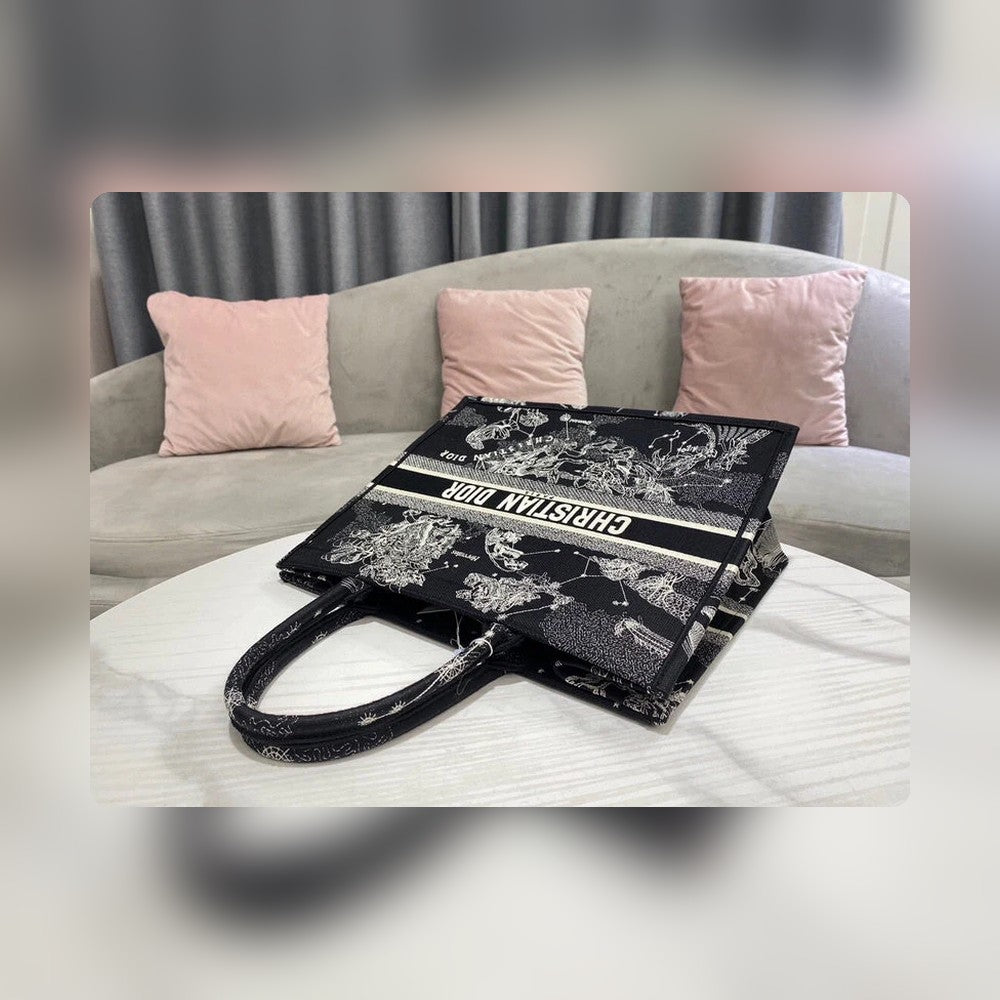 Anum Bags Detail