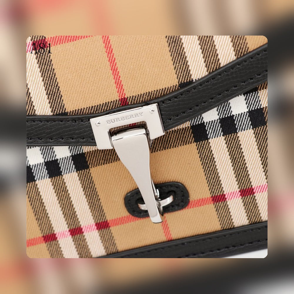Anum Bags Detail