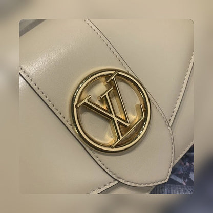 Anum Bags ln Luxury Bag --56430