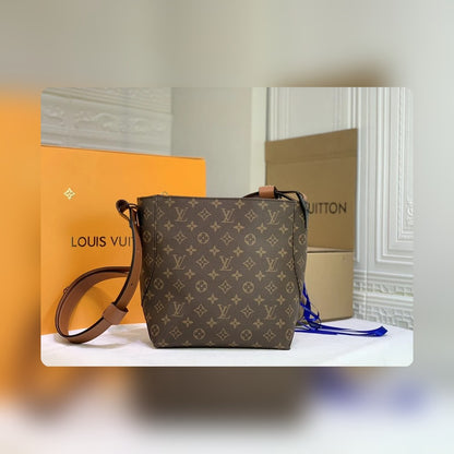 Anum Bags Detail