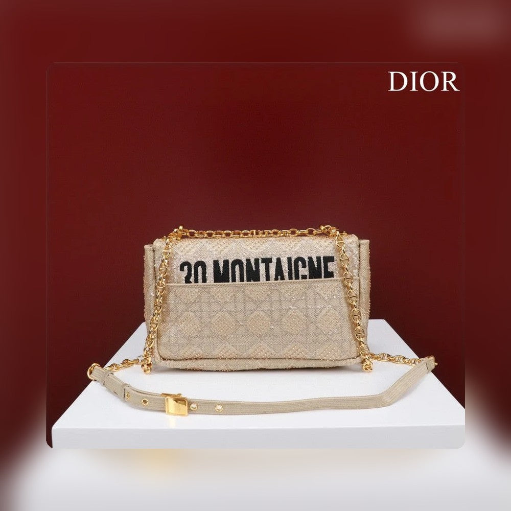 Anum Bags Detail