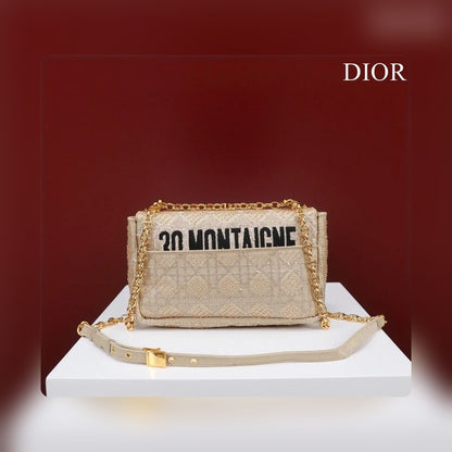 Anum Bags Detail