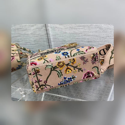 Anum Bags Detail