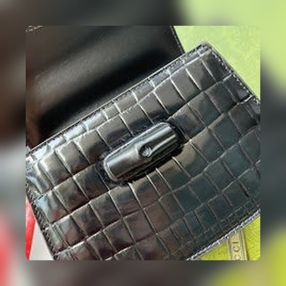 new-luxury-designer-bags-nm8350